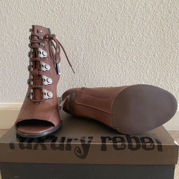 BNB Luxury Rebel Open Toe Bootie - Picture 5 of 6